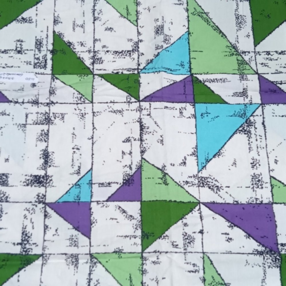 FABRIC #1150 - Cotton Geometric Patchwork Plaid Triangle Print 32 x 36
